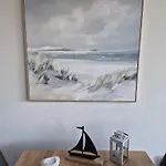 The White Pearl Inkl Saisonstrandkorb Und Waesche Set Appartamento Heiligenhafen